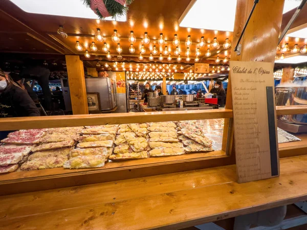 Chalet de lopera market stalls chalets selling salt food and mulled wine famous Capital of Christmas — Stock Photo, Image