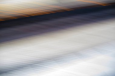 Işık şeritleri ile odaklanmış bulanık arkaplan