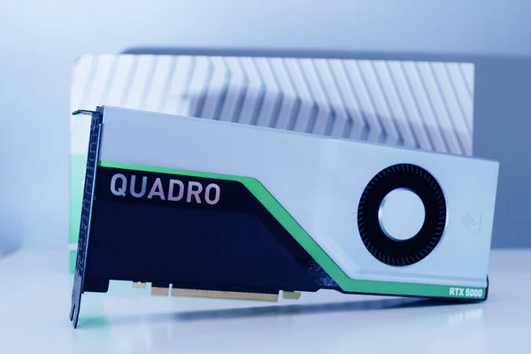 Progetto eroe della nuova GPU Nvidia Quadro RTX 5000 — Foto Stock