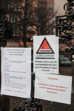 Fransa 'daki terörist saldırıların ardından Fransız Lyceum' undaki öğrencilere özel talimatlar