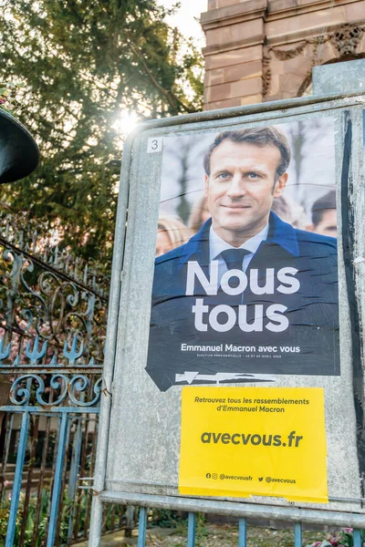 Fransa 'da yapılacak cumhurbaşkanlığı seçimleri için Fransız başkanlık posterleri