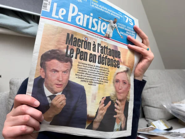 Marine Le Pen and French President Emmanuel Macron - президентські вибори 2022 року — стокове фото