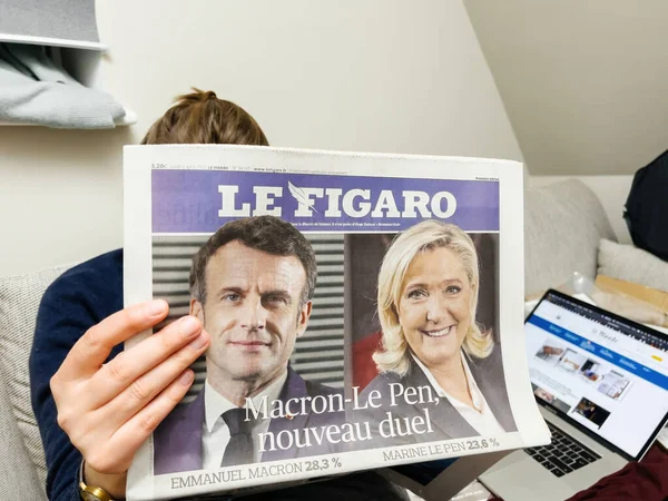 Marine Le Pen y el presidente francés Emmanuel Macron - elección presidencial de 2022 —  Fotos de Stock