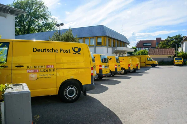 Oberkirch Alemanha Maio 2022 Fila Várias Vans Elétricas Volkswagen Amarelas — Fotografia de Stock