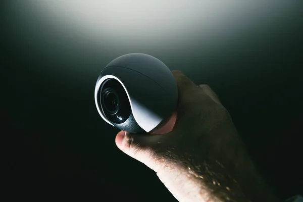 Mannelijke Hand Houden Cctv Bewakingscamera Hand Spionage Concept Uur Surveillance — Stockfoto