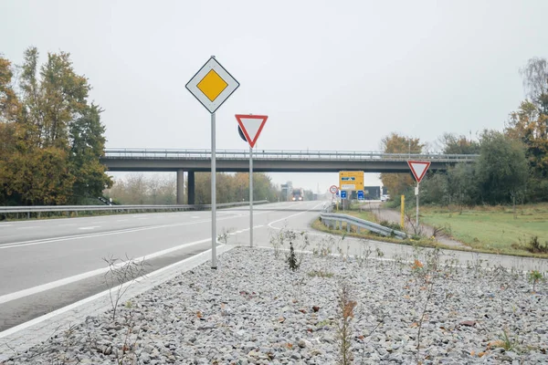 Preference Road Signage German Highway Autobahn Meaning Traffic Road Yield — Foto de Stock