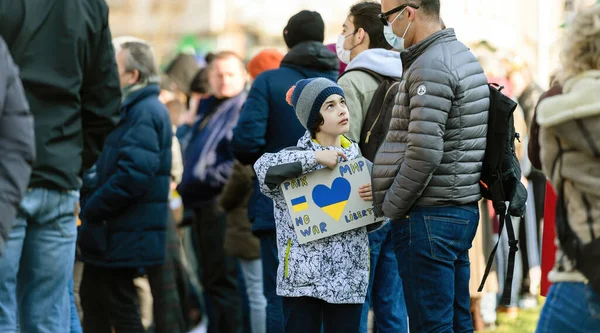 Strasbourg France Mar 2022 Boy Father Holding Placard Front Russian — Stock Photo, Image