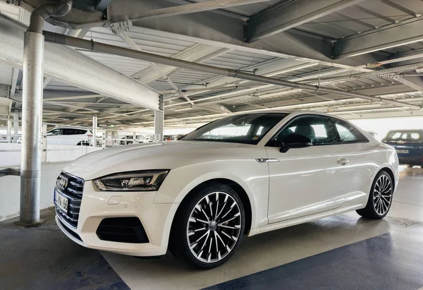Basel Schweiz September 2022 Kraftvolles Neues Weißes Luxus Audi Deutsches — Stockfoto