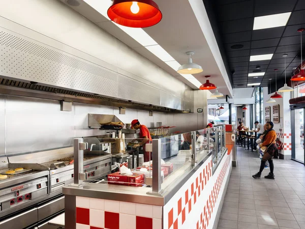 Paris France Sep 2022 Perspective View Five Guys American Fast — Stock Photo, Image