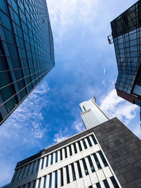 Vista Ángulo Bajo Rascacielos Altos Centro Financiero Moderno Ciudad Fondo — Foto de Stock