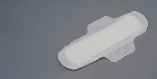 Servilleta Sanitaria Toallita Sanitaria Suave Cómoda Fondo Gris Hoja Superior — Foto de Stock