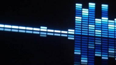 Ses Dengeleyici. Dijital müzik ya da ses dalgası görüntüleri. Siyah döngü animasyonunda ses dalgası eşitleyici ölçek. renk müzik dengeleyicisi soyut. Gradyan tayf çubuğu grafiği. Dalga Parıldayan Nabız Dansı