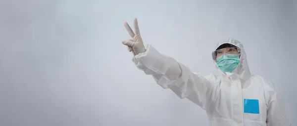 Dokter Ppe Pak Draagt Witte Medische Rubberen Handschoenen Een Heldere — Stockfoto