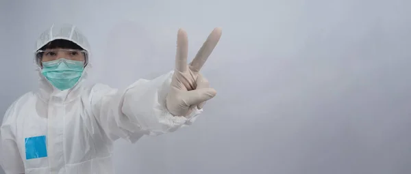 Dokter Ppe Pak Draagt Witte Medische Rubberen Handschoenen Een Heldere — Stockfoto