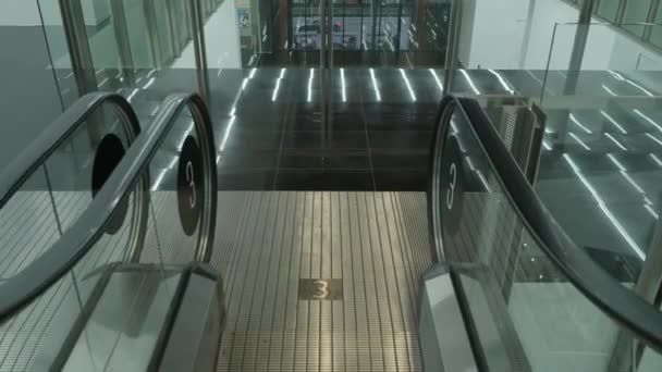 Using Escalator Point View Pov Video Footage Close Shot Empty — Wideo stockowe