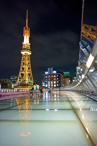 Wieża telewizyjna w hisaya odori park, nagoya, Japonia — Zdjęcie stockowe