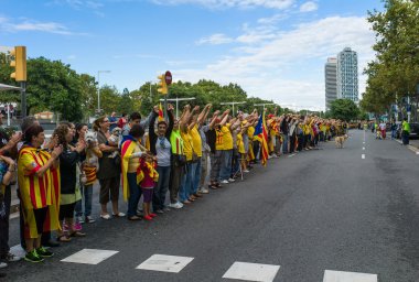 Katalan bağımsızlığı için insan zinciri