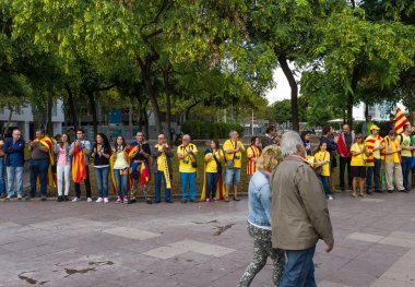 Katalan bağımsızlığı için insan zinciri