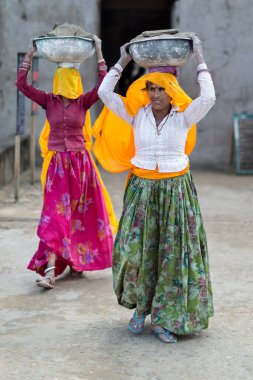 Hindistan sokak portreleri Haydarabad, Hindistan 'da. Hindistan sokak insanlarının fotoğraf çekimi. Kasım, 2020