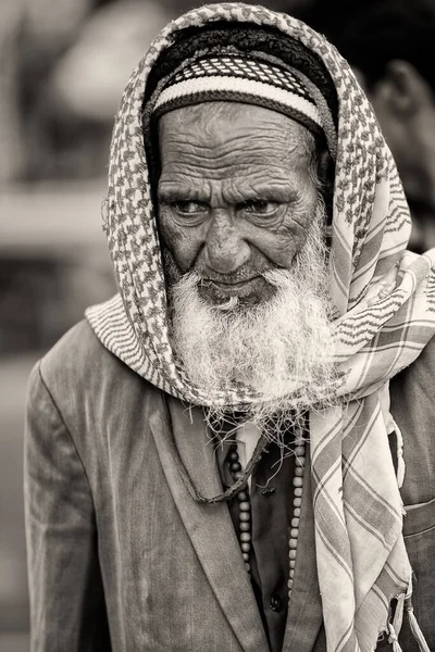 Hindistan sokak portreleri Haydarabad, Hindistan 'da. Hindistan sokak insanlarının fotoğraf çekimi. Kasım, 2020