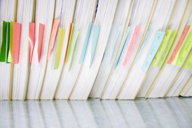 Arşiv sektöründe farklı belge arşivinde klasörler içinde