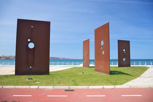 Monumento de rua em Gijon — Fotografia de Stock