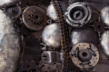 metal Dişliler, Araba, Oto, moto. El Sanatları üzerinden kullanılan metal sanat