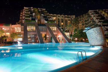 gece otel görünüm