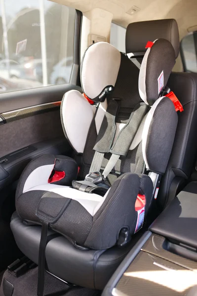 Kursi mobil bayi mewah untuk keselamatan — Stok Foto