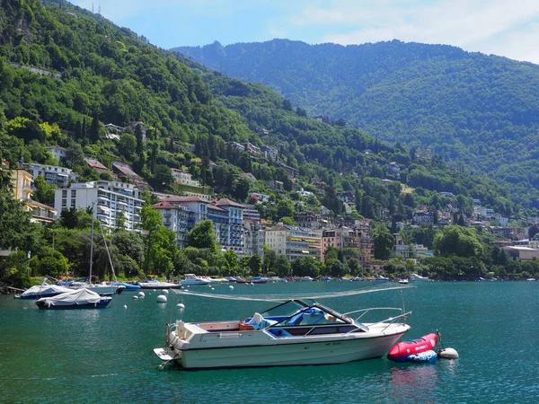 Montreux Switzerland July 2017 Luxury Boats Lake Geneva European City — Zdjęcie stockowe