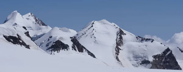Lyskamm and Castor mounts in canton Valais in Switzerland. — ストック写真