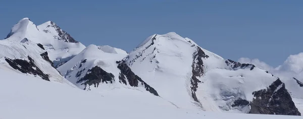 Lyskamm and Castor mounts in canton Valais in Switzerland — Stock Photo, Image