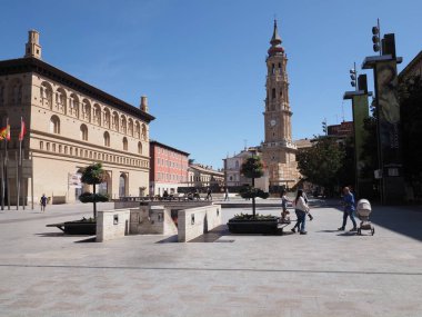 İspanya 'nın Saragossa şehrindeki Kurtarıcı Katedrali