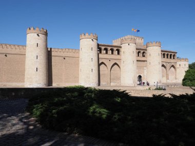 İspanya 'nın Saragossa şehrindeki büyük saray