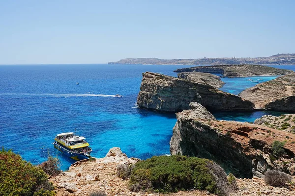 Tourist Boat Crystal Lagoon European Comino Island Malta — Foto de Stock