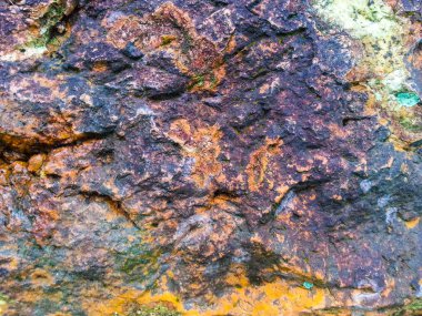 çok renkli taş dağ