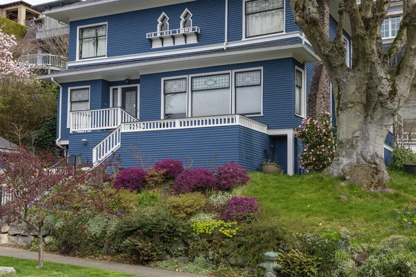 Große Häuser Highland Fahren Wohnviertel Queen Anne Seattle Washington — Stockfoto