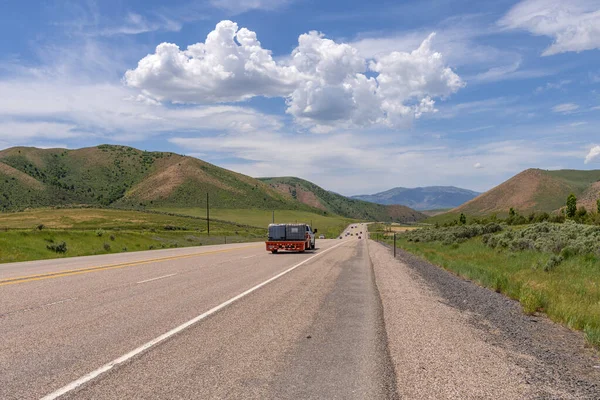 Autopista Estatal Idaho Verano Viaja Través Hermoso Paisaje —  Fotos de Stock