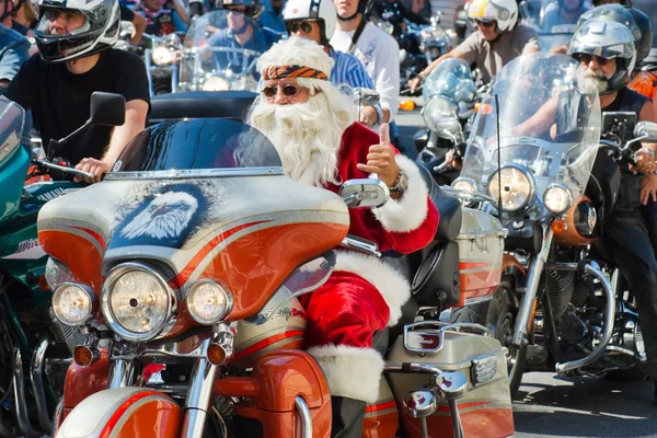 Avrupa bikeweek törende motorcu