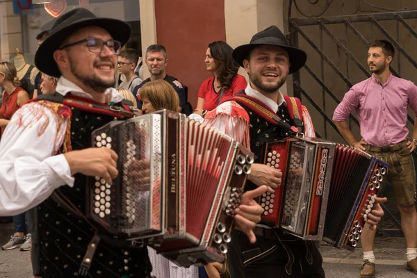 Villach Austria August 2022 Musicians Enjoy Procession Villacher Kirchtag Largest — Stock fotografie