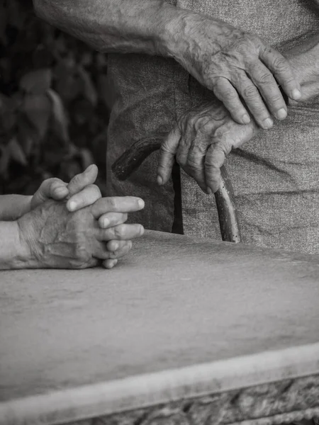 Close Wrinkled Male Old Man Sky Pole — Stockfoto