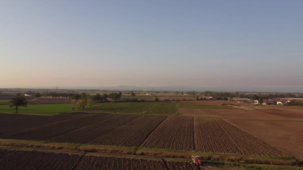 Vidéo Vue Aérienne Avec Drone Tracteur Labourant Terre Campagne — Video