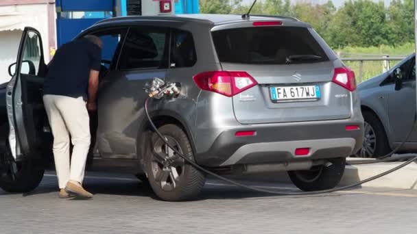 Lpg Benzin Istasyonları Arabalar — Stok video