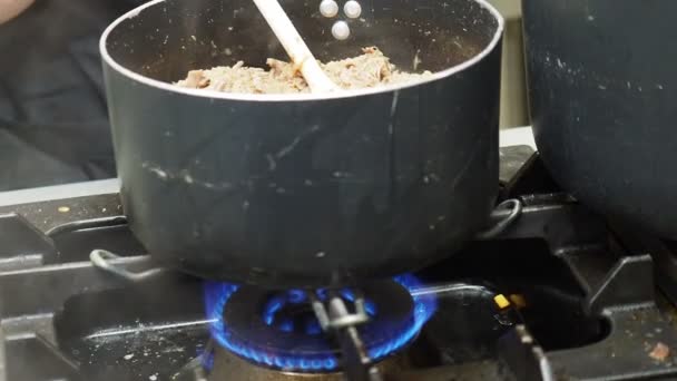 Prepararea Sosului Ciuperci Toamnă Pentru Tagliatelle Pasta Mâncare Italiană — Videoclip de stoc