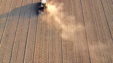 Gündüz vakti benzin istasyonu 4k drone videosu