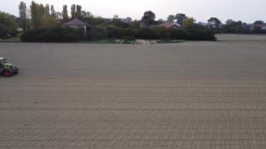 Gündüz vakti benzin istasyonu 4k drone videosu