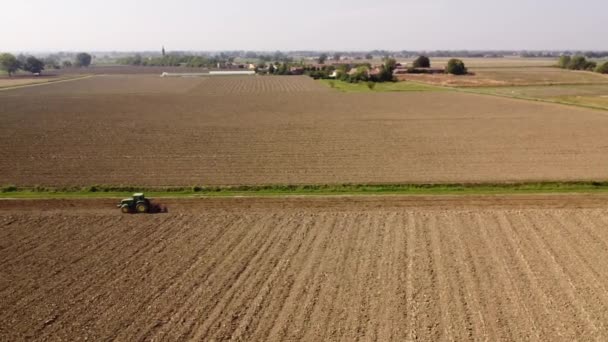 Arar Campo Com Trator 4X4 Durante 2022 Piacenza Itália — Vídeo de Stock