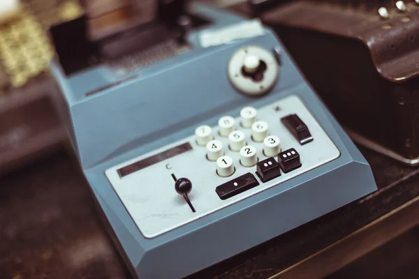 Vintage afdrukken rekenmachine — Stockfoto