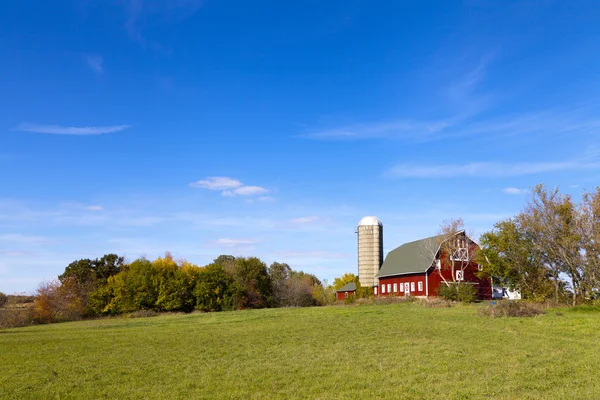 Traditional American Barn (Autumn Season) — Stock Photo, Image