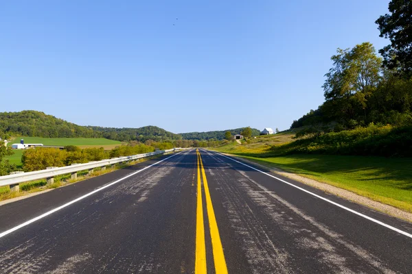Countryside Road With Blue Sky — Stock Photo, Image